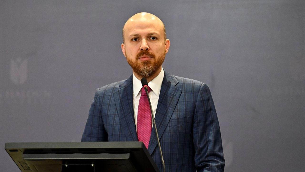 İbn Haldun Üniversitesi'nde Hadis Ezberleme Yarışması Ödül Töreni