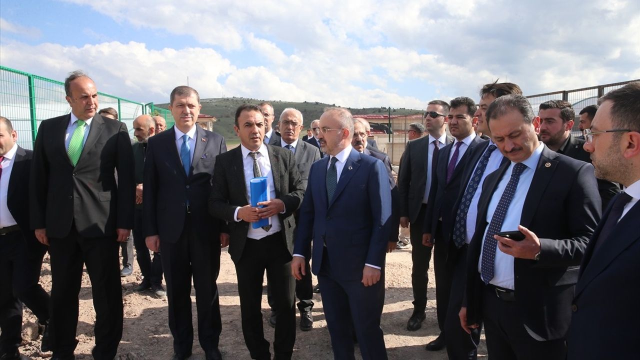 İçişleri Bakan Yardımcısı Bülent Turan Tokat'ta Hayvan Sorununa Değindi