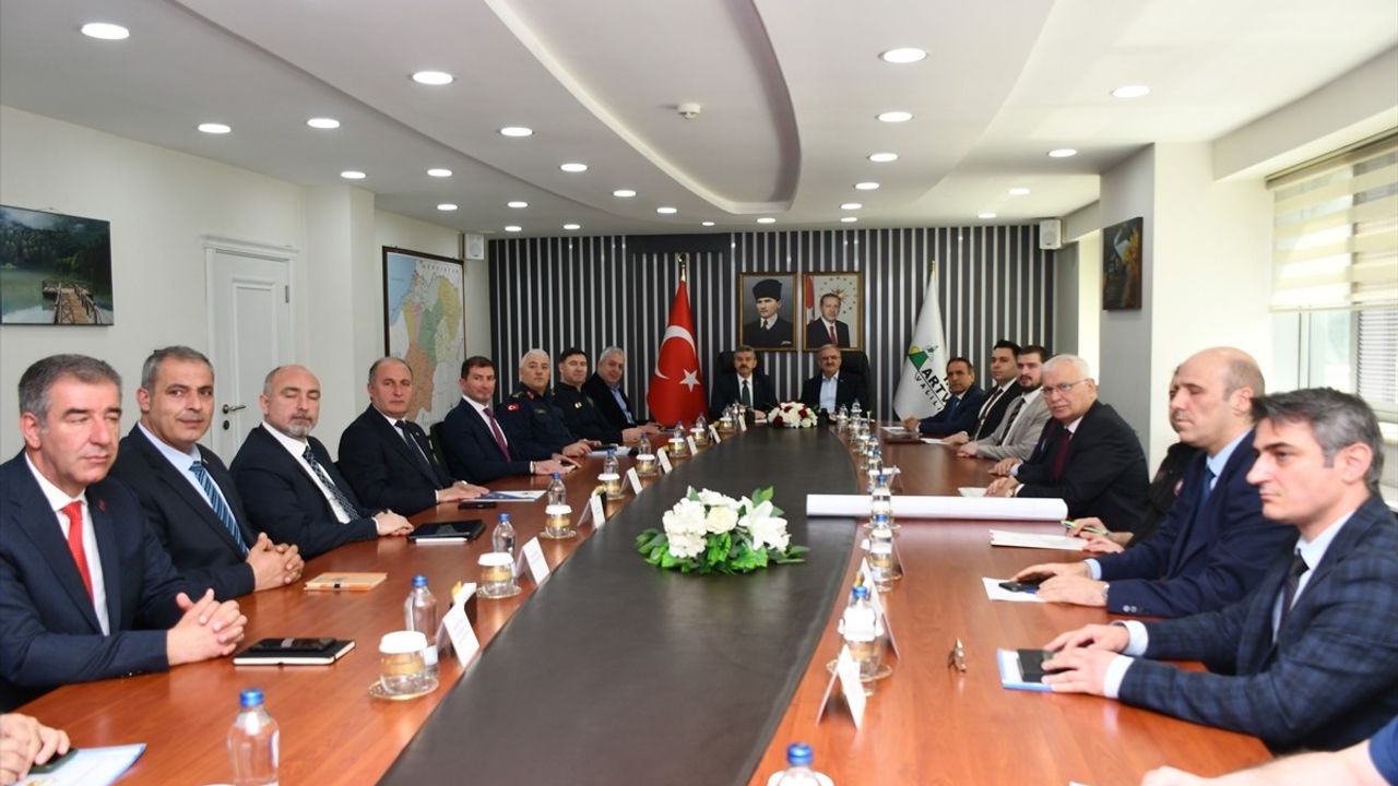 İçişleri Bakan Yardımcısı Münir Karaloğlu'nun Artvin Ziyareti