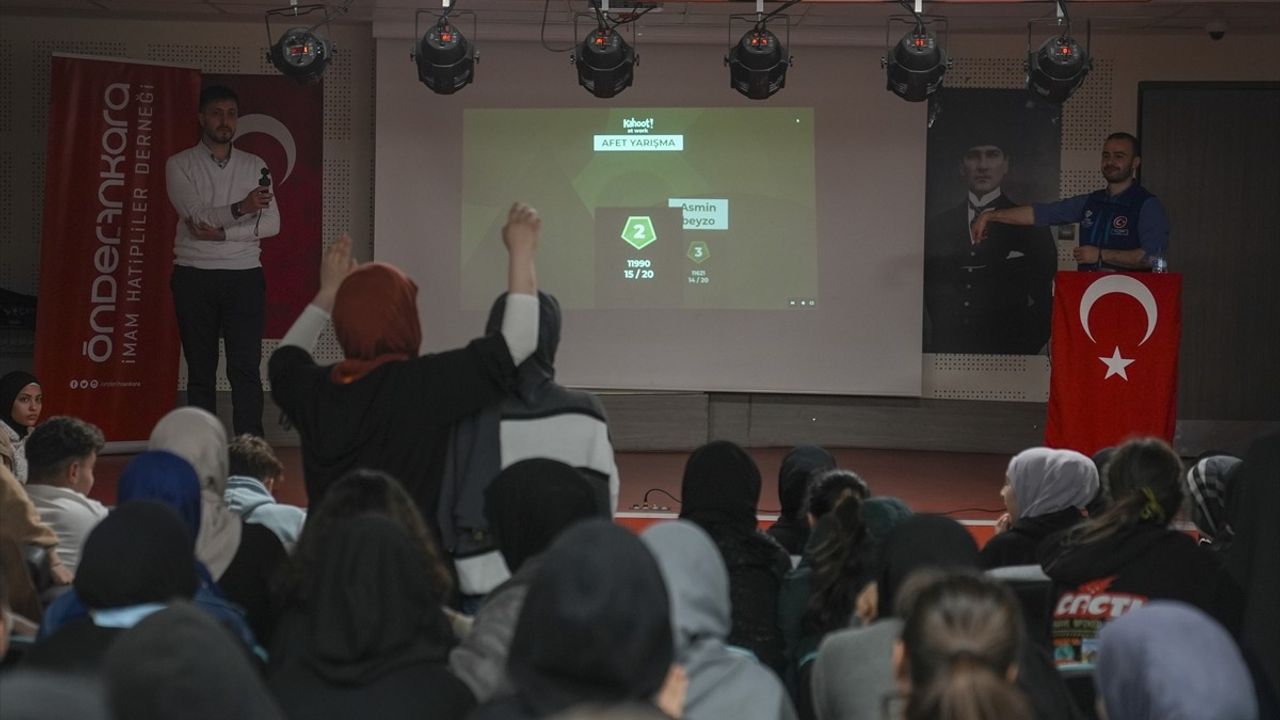 İmam Hatip Liselerinde Afet ve İnsani Yardım Eğitimi Kapanış Programı