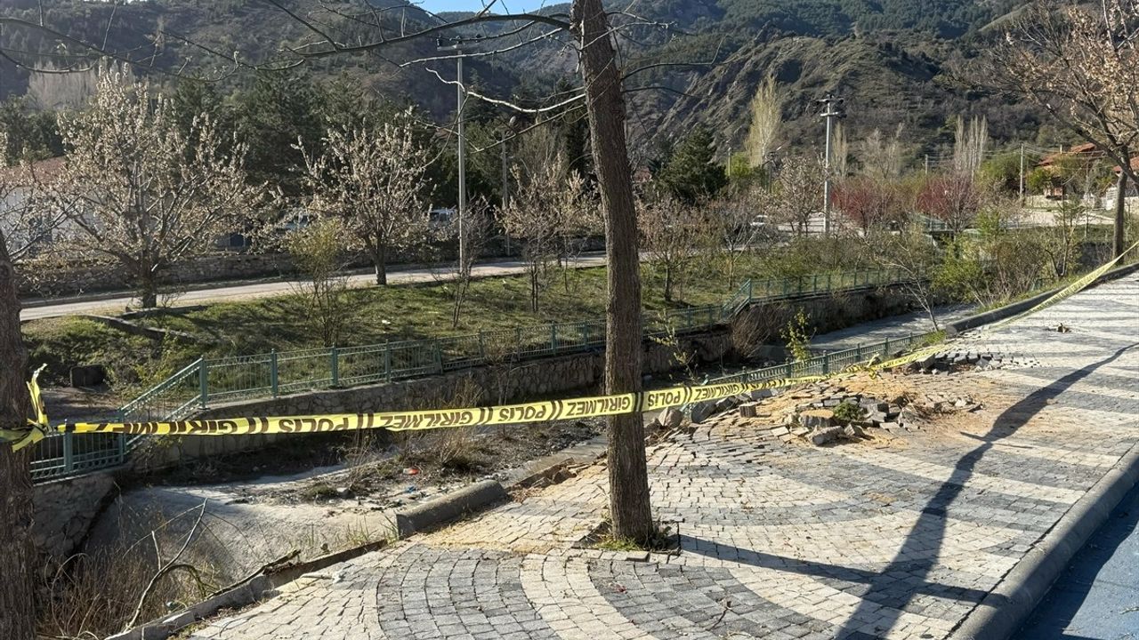 Isparta'da Komiser Akkoyun Trafik Kazasında Hayatını Kaybetti