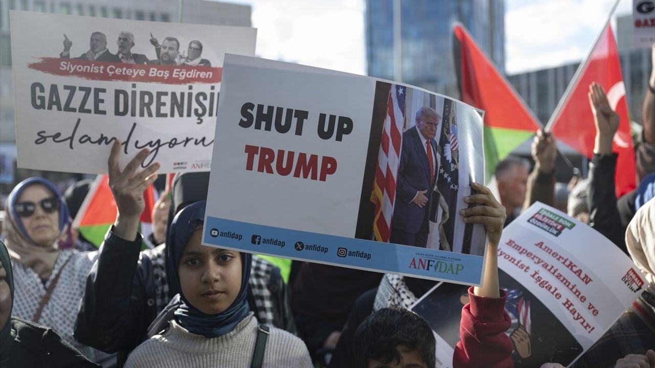İsrail'in Gazze'ye Saldırıları Protesto Edildi
