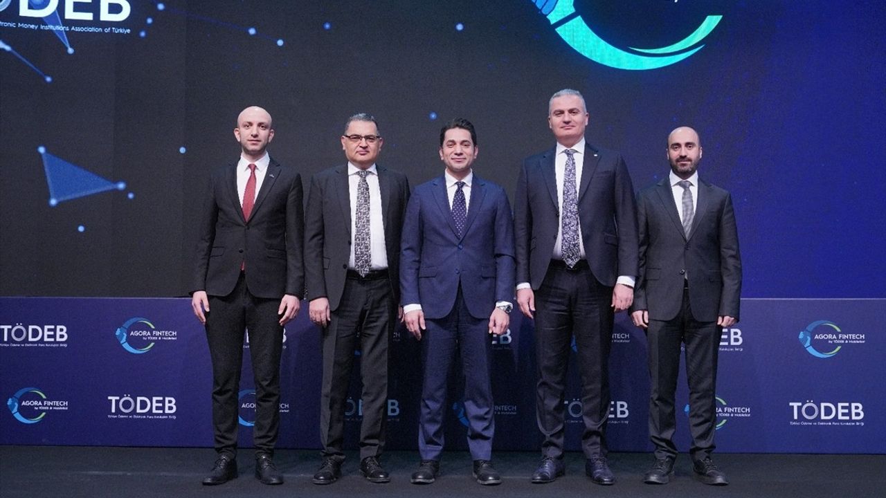 İstanbul'da Agora Fintech Fuarı İkinci Kez Başladı