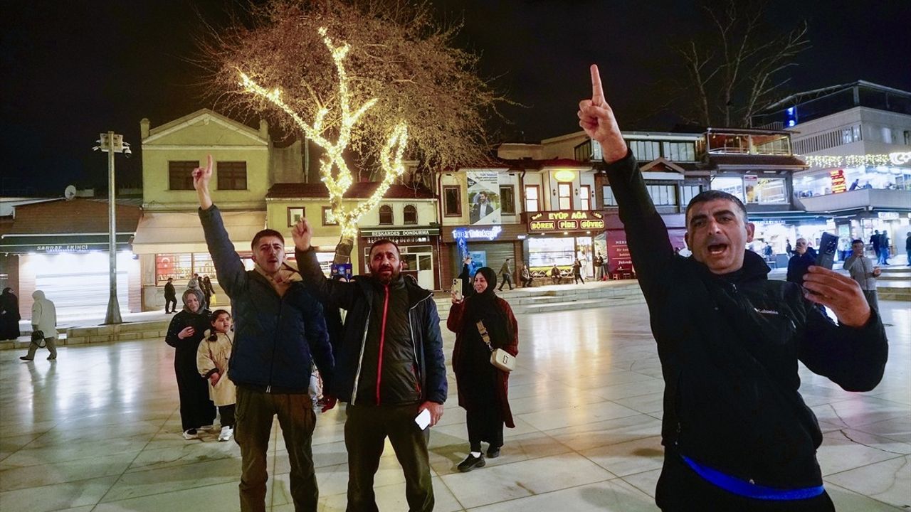 İstanbul'da Gazze İçin Tekbirli Protesto