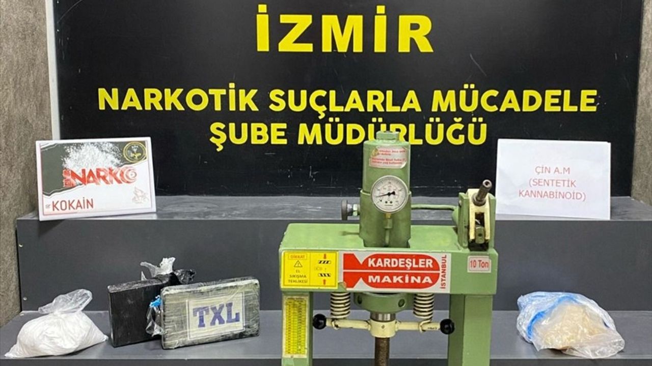 İzmir'de Uyuşturucu Operasyonu: 4 Tutuklama