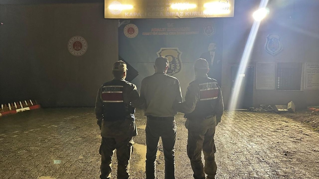 Kars'ta İç Organlarında Uyuşturucu Bulunan İranlı Zanlı Tutuklandı