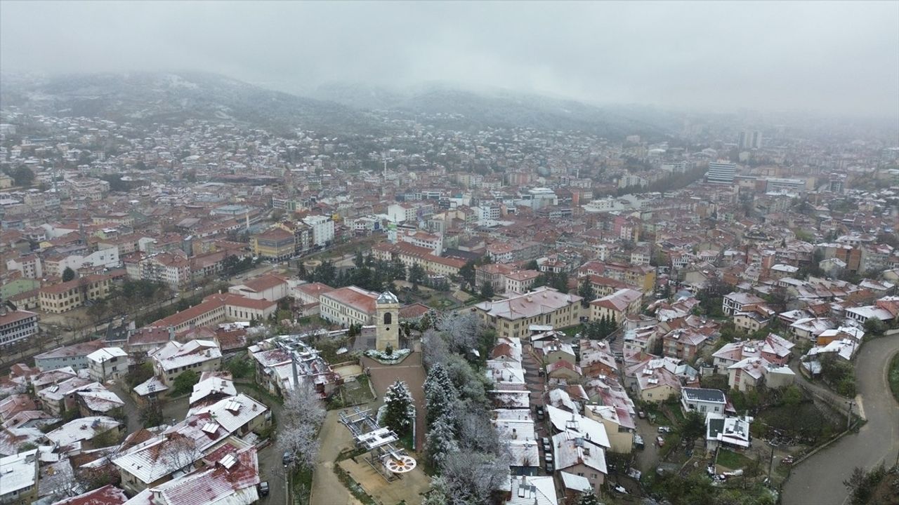 Kastamonu'da Kar Yağışı Etkisini Gösterdi