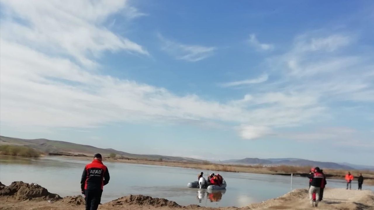 Kayseri'de Kızılırmak Nehri'nde Kaybolan Genç Ölü Bulundu