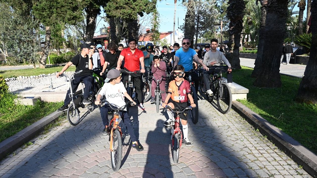 Kemer'de Akra Gran Fondo Öncesi Etkinlik Düzenlendi