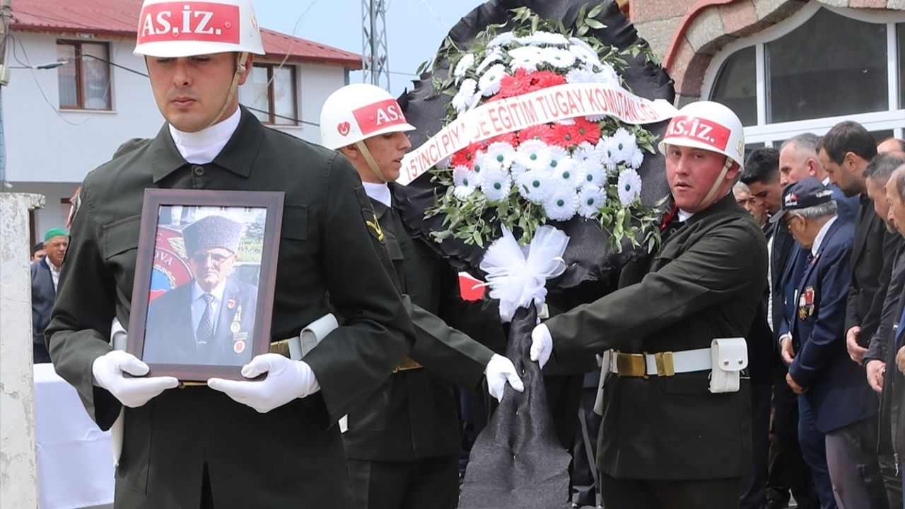 Kıbrıs Gazisi Niyazi Ceylan Amasya'da Son Yolculuğuna Uğurlandı