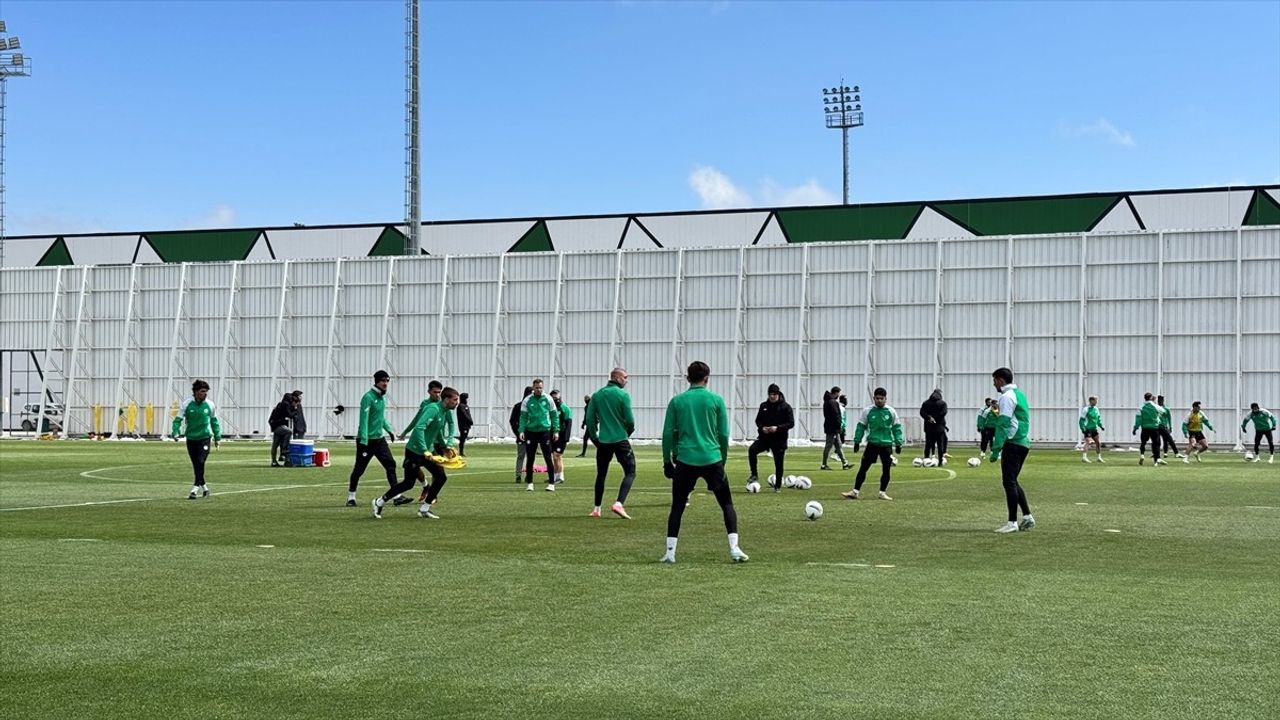 Konyaspor Göztepe Maçına Hazırlanıyor