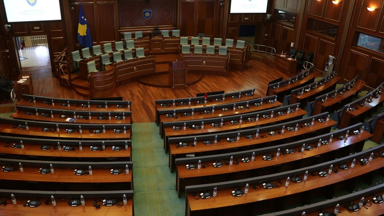 Kosova Meclisi'nde Başkanlık Seçimi Tamamlanamadı