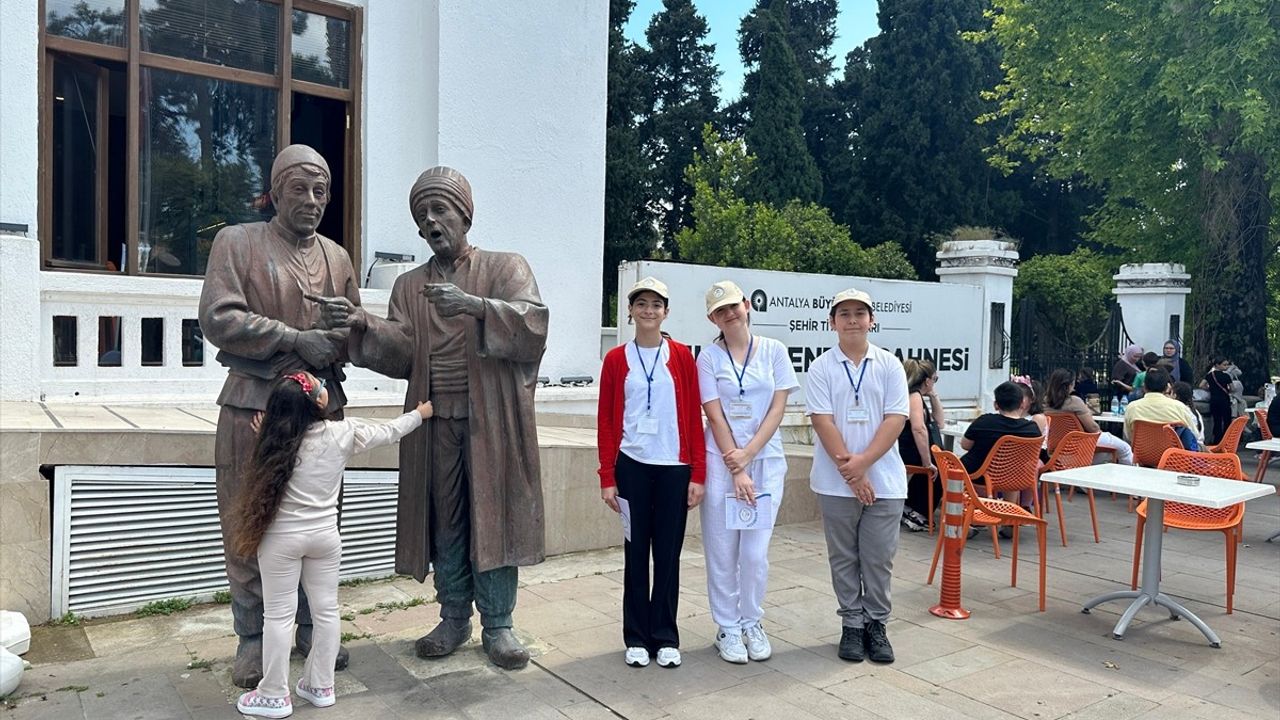 Küçük Rehberler Projesi: Antalya'nın Tarihine Işık Tutan Öğrenciler