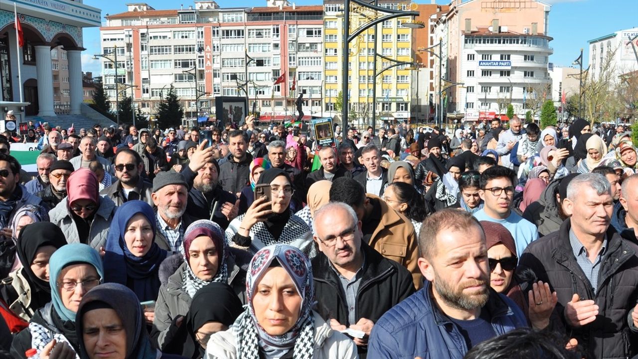 Kütahya'da Gazze'ye Destek Yürüyüşü Düzenlendi