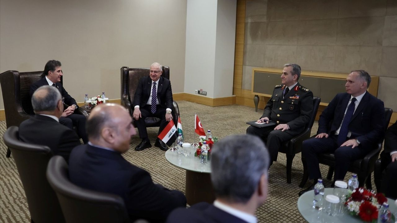 Milli Savunma Bakanı Güler, Neçirvan Barzani ile Görüştü