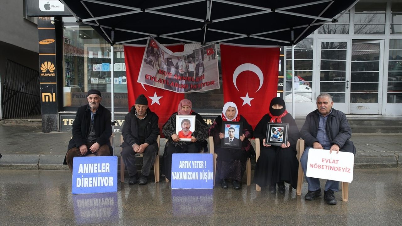 Muş'ta Ailelerin Çocuklarına Teslim Ol Çağrısı