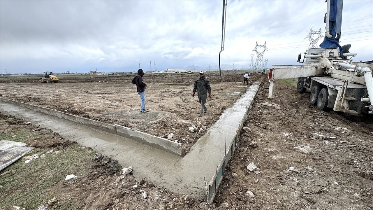 Muş'ta Hayvan Barınağı Temeli Atıldı