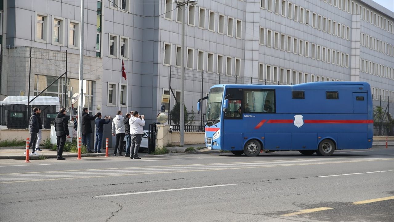 Narin Güran Cinayeti Davasında Yargılama Başladı