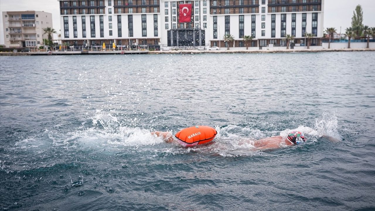Otizmli Yüzücü Tuna Tunca'nın Manş Denizi Geçişi