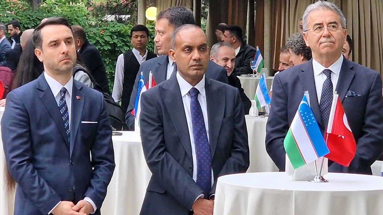 Özbekistan'da Nevruz Coşkusu