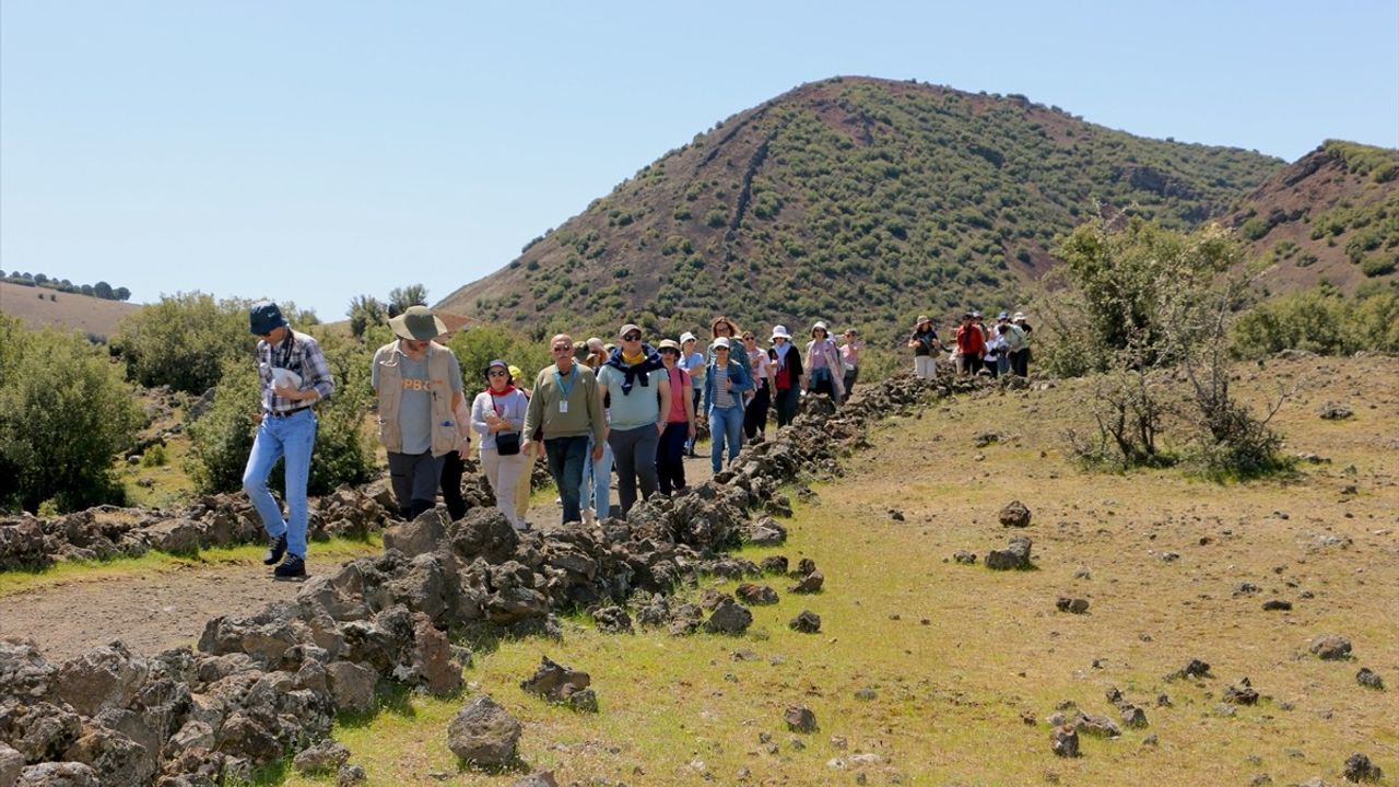 Portekizli Öğretmenler Kula-Salihli Jeoparkı'nı Ziyaret Etti