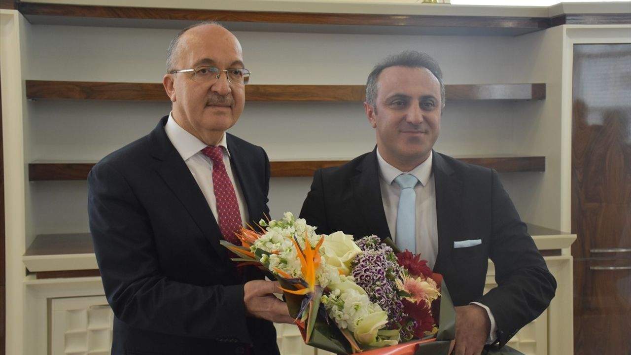 Prof. Dr. Oktay Yıldız Gümüşhane Üniversitesi Rektörü Oldu
