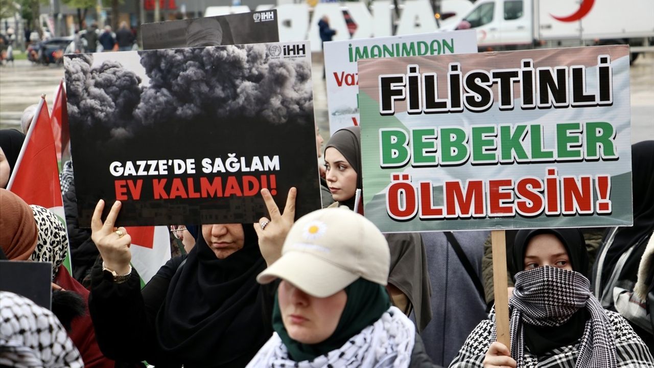 Sakarya'da Gazze Protestosu: İsrail'in Saldırılarına Tepki