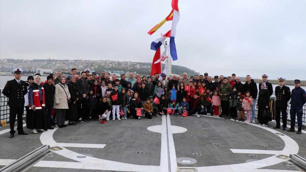 Samsun'da TCG Fatih ve TCSG-87 Gemileri Ziyarete Açıldı