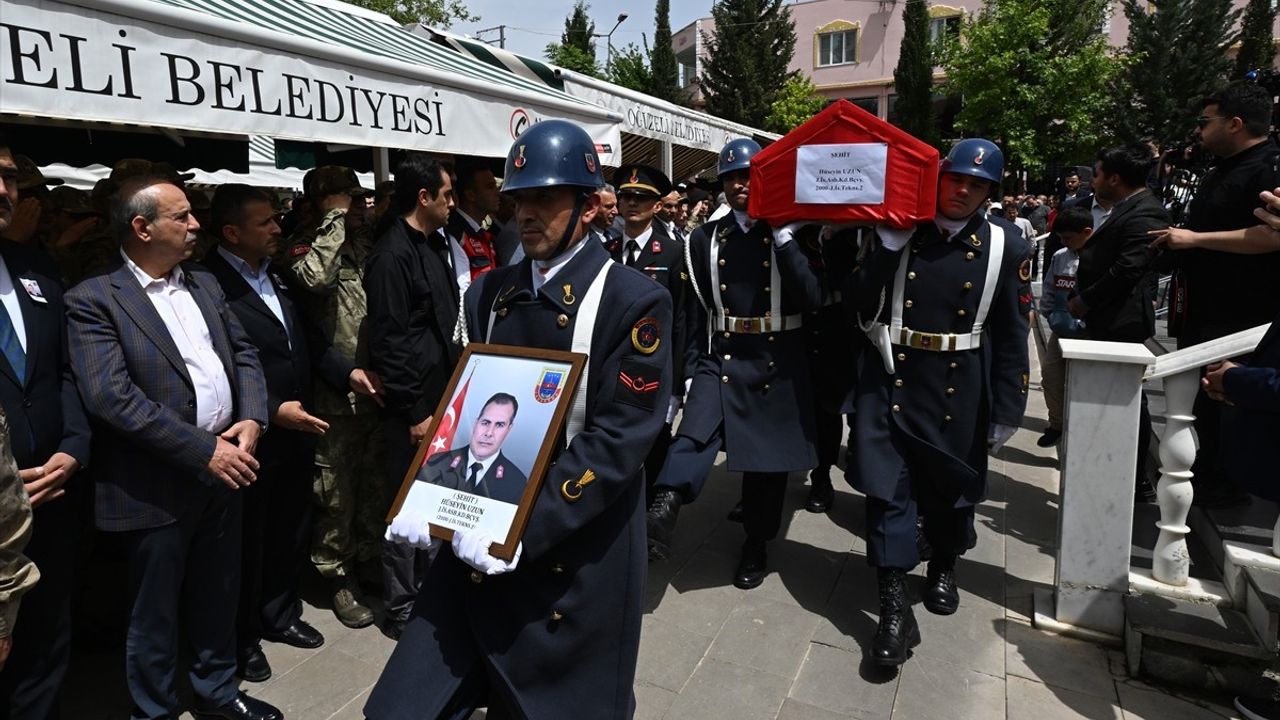 Şehit Astsubay Kıdemli Başçavuş Hüseyin Uzun Gaziantep'te Defnedildi