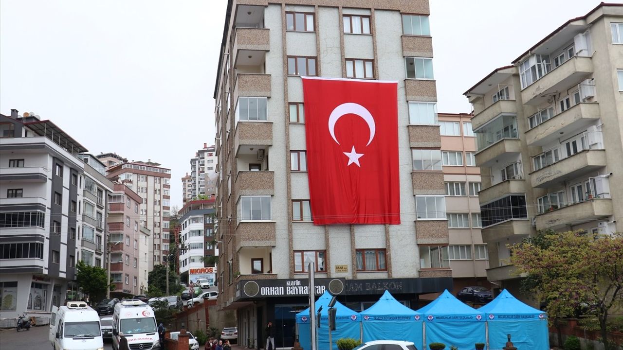 Şehit Piyade Uzman Onbaşı Berat Mecit Day'ın Ailesine Acı Haber Verildi