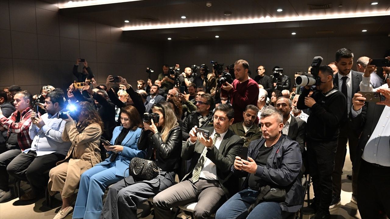 Şehitkamil Belediye Başkanı Umut Yılmaz İstifa Etti