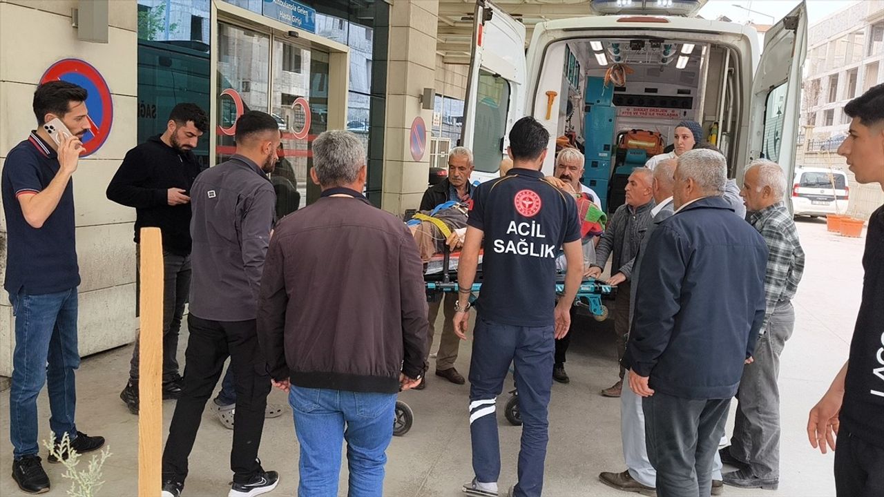 Siirt'te Çapa Makinesine Sıkışma Olayı