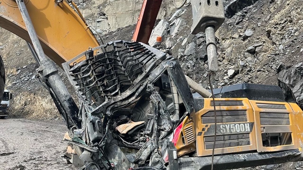 Şırnak'ta İş Makinesi Kazası: Bir Operatör Hayatını Kaybetti