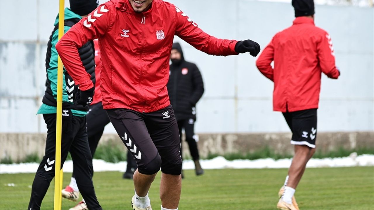 Sivasspor, Fenerbahçe Maçı için Hazırlıklarını Yoğunlaştırdı