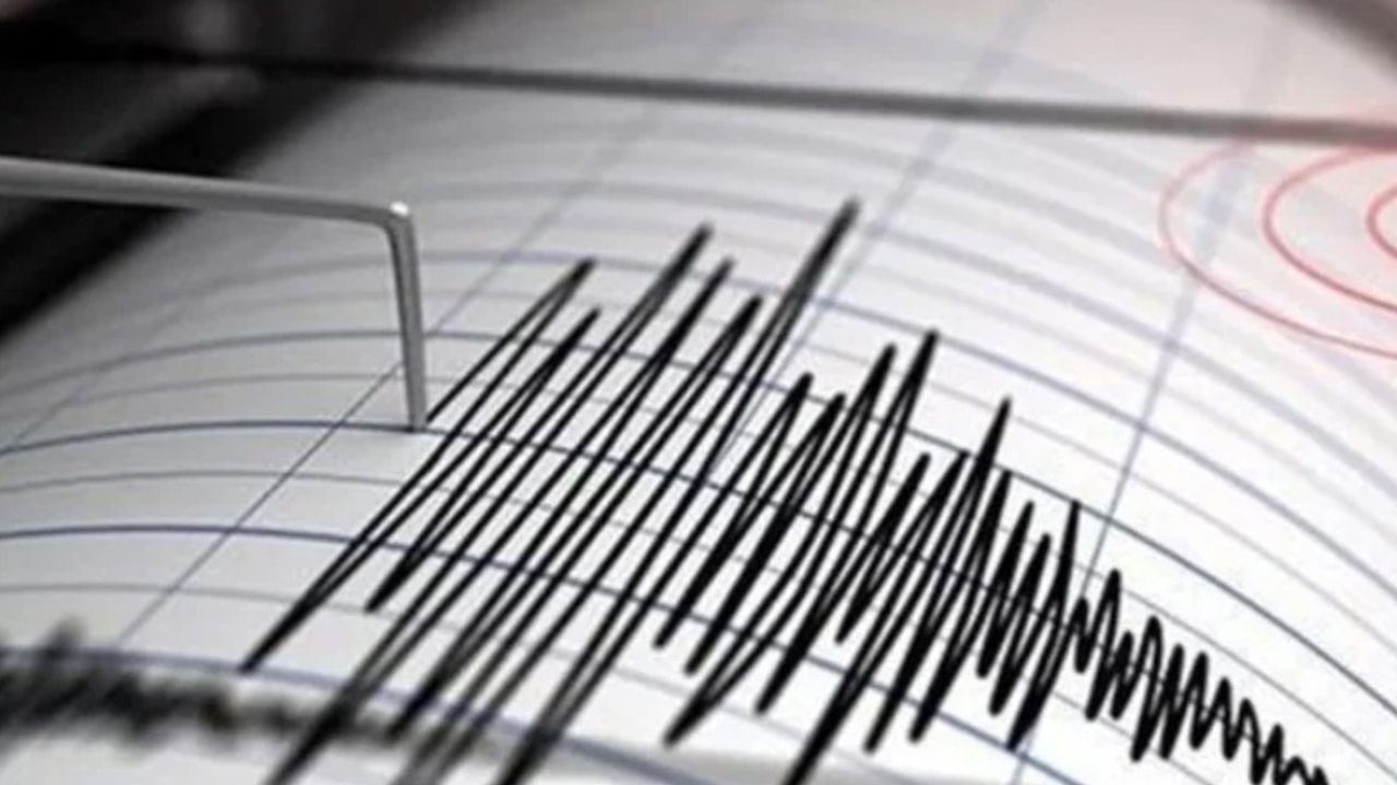 Son dakika Karar değişti: Deprem sonrası İstanbul ŞOKTA! İstanbul 24- 25 Nisan okullar tatil mi?  