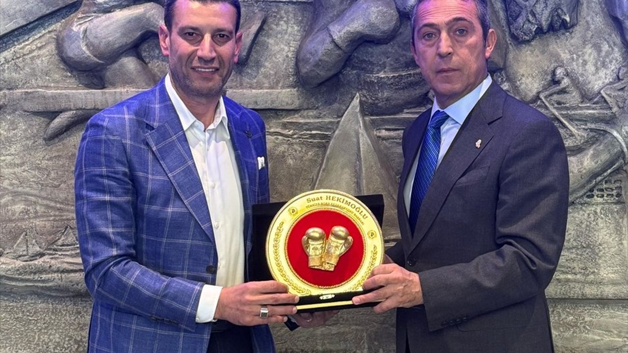 Suat Hekimoğlu'ndan Ali Koç'a Nezaket Ziyareti
