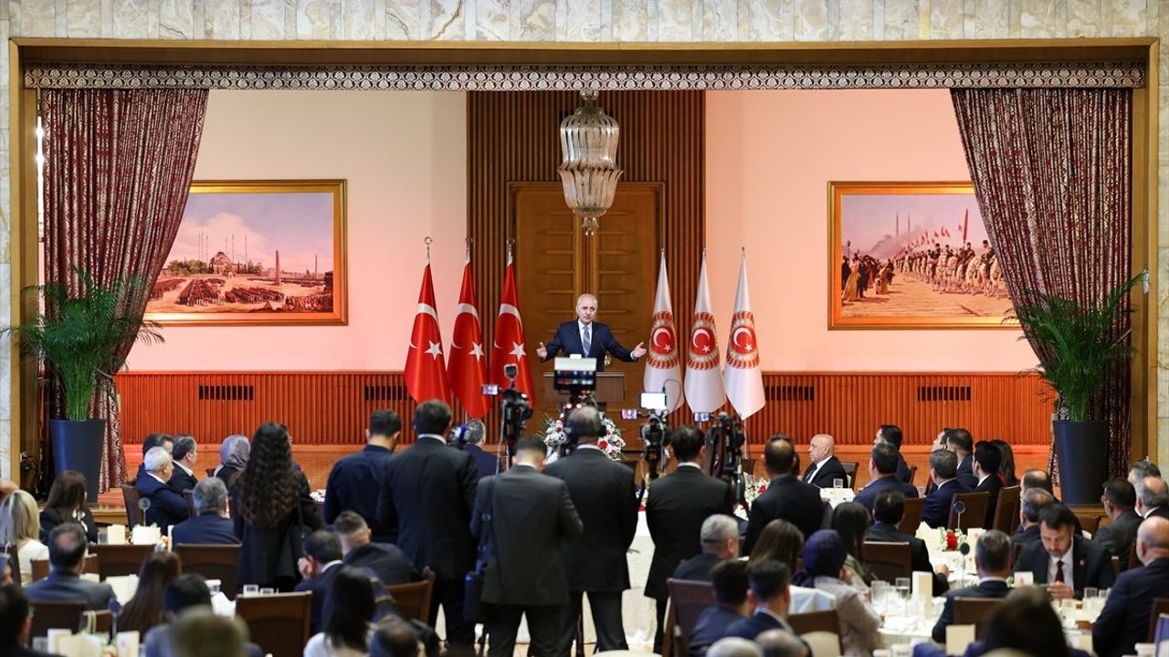 TBMM Başkanı Kurtulmuş'tan Emekçilerle Buluşma Programında Önemli Mesajlar