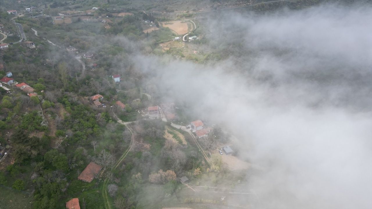 Tekirdağ'da Ganos Dağı Eteklerinde Büyüleyici Sis Manzarası