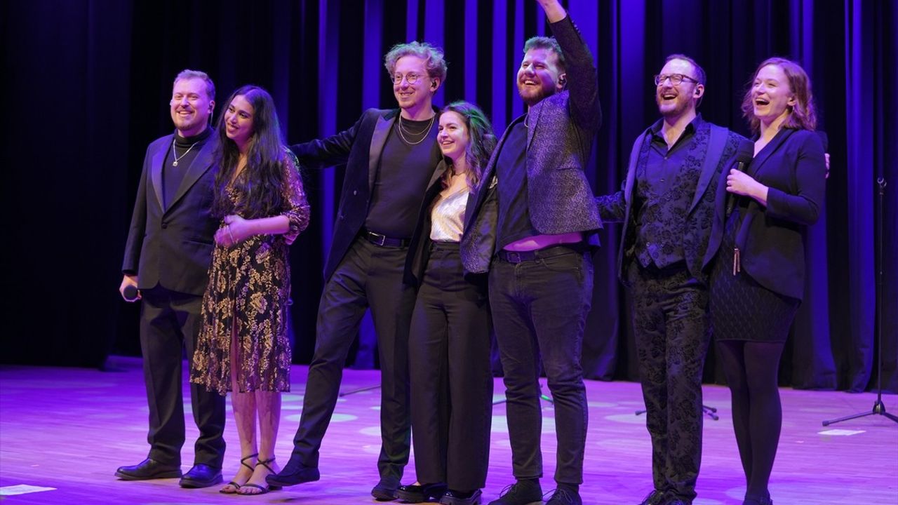 The Swingles, İstanbul'da Büyüleyici Bir Konser Verdi
