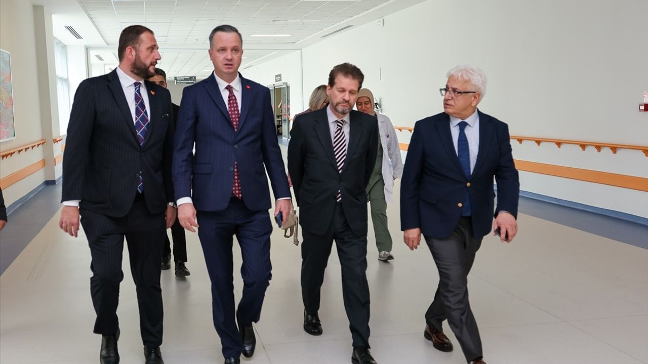 TİKA Başkanı, Kuzey Makedonya'daki Yangın Mağdurlarını Ziyaret Etti