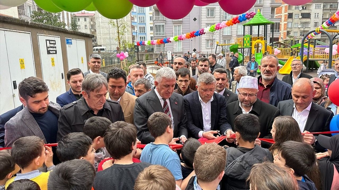 Trabzon'da Özgecan Aslan Çocuk Oyun Parkı Açıldı