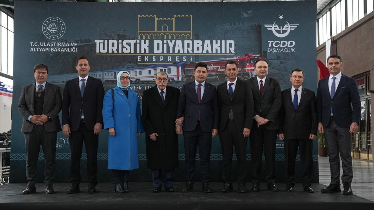 Turistik Diyarbakır Ekspresi Yeni Sezon Seferine Başladı
