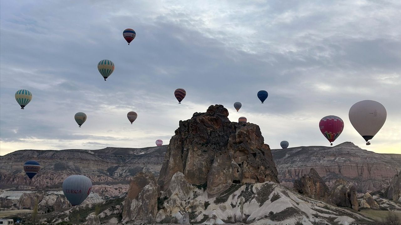 Türkiye'de Sıcak Hava Balonları ile Uçuş Rekoru