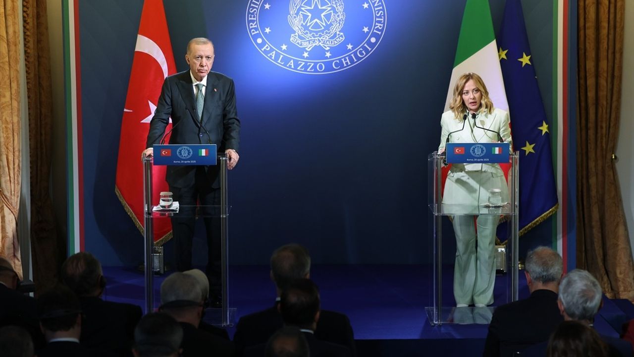 Türkiye ile İtalya Arasında 11 Anlaşma İmzalandı