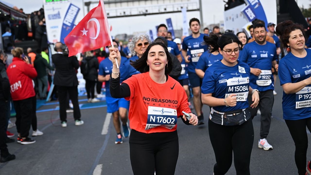 Türkiye İş Bankası 20. İstanbul Yarı Maratonu Başladı