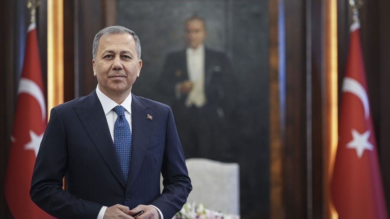 Türkiye'nin Suriyeli Dönüş Politikaları ve Düzensiz Göçle Mücadele Stratejileri