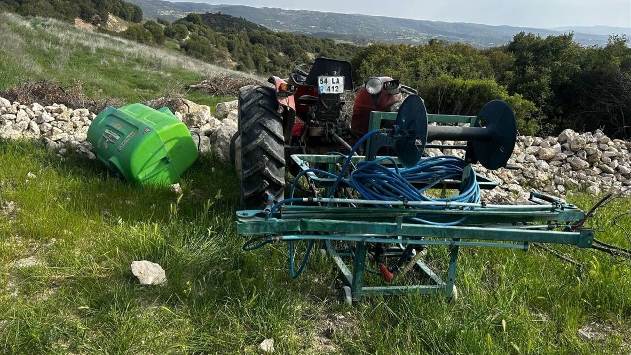 Uşak'ta Traktör Kazası: Bir Kişi Ağır Yaralandı