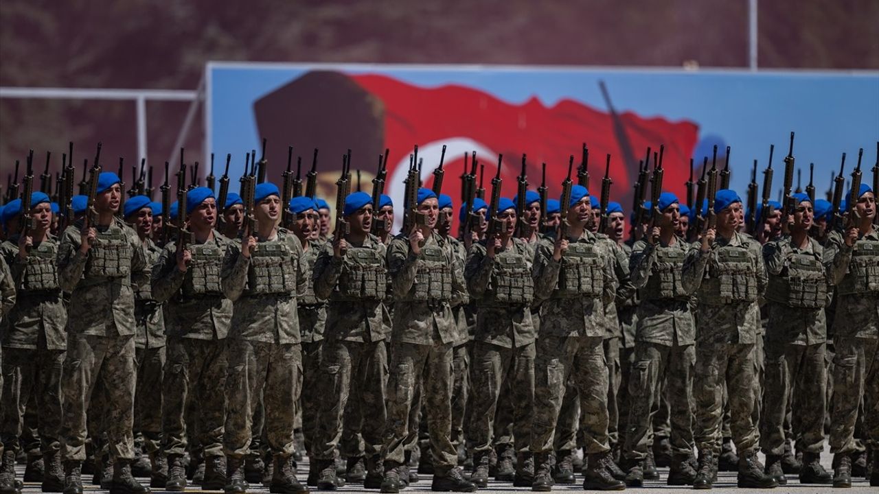 Uzman Erbaş Komando Mezuniyet Töreni: Stratejik Vizyonun Önemi