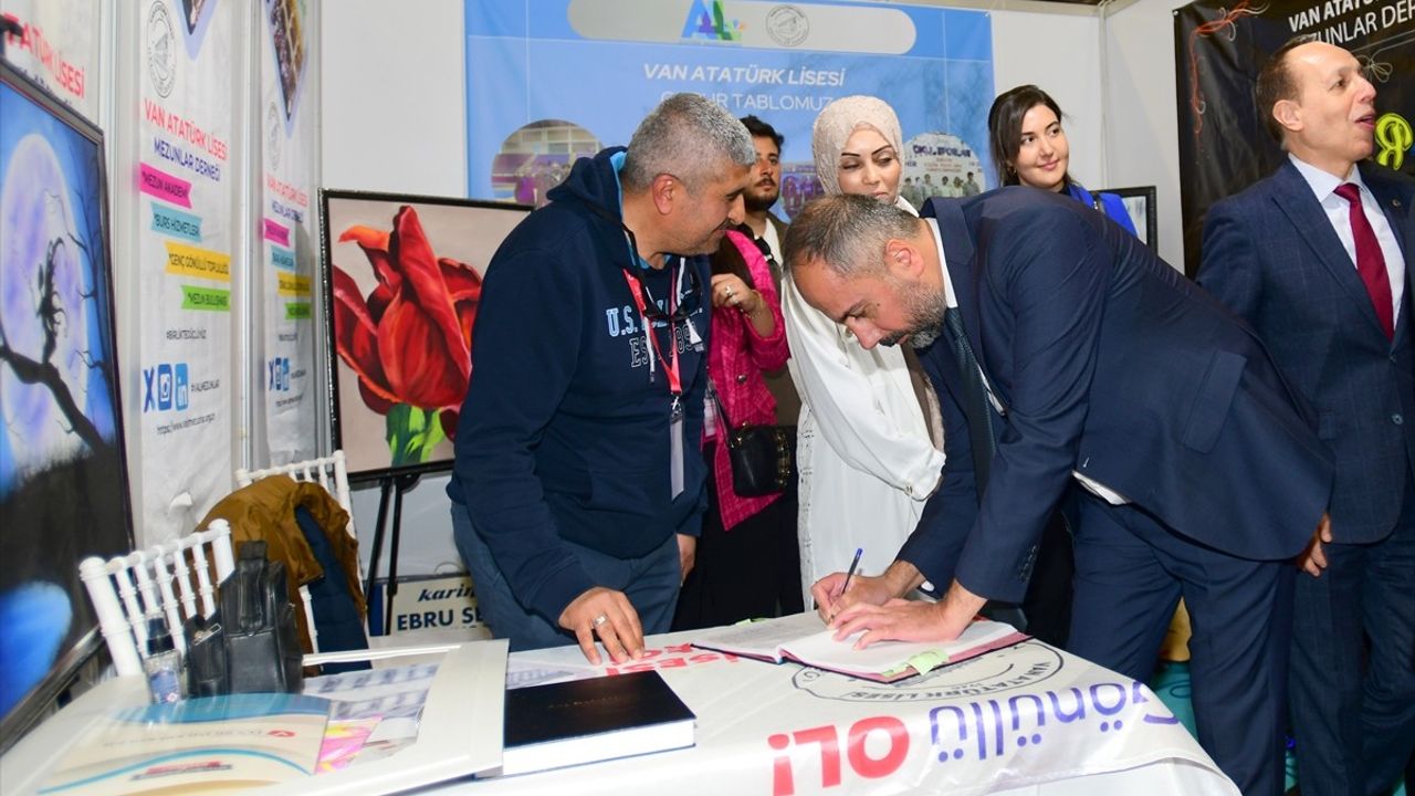Van'da Doğu Anadolu Kariyer Fuarı Öğrencileri Bekliyor