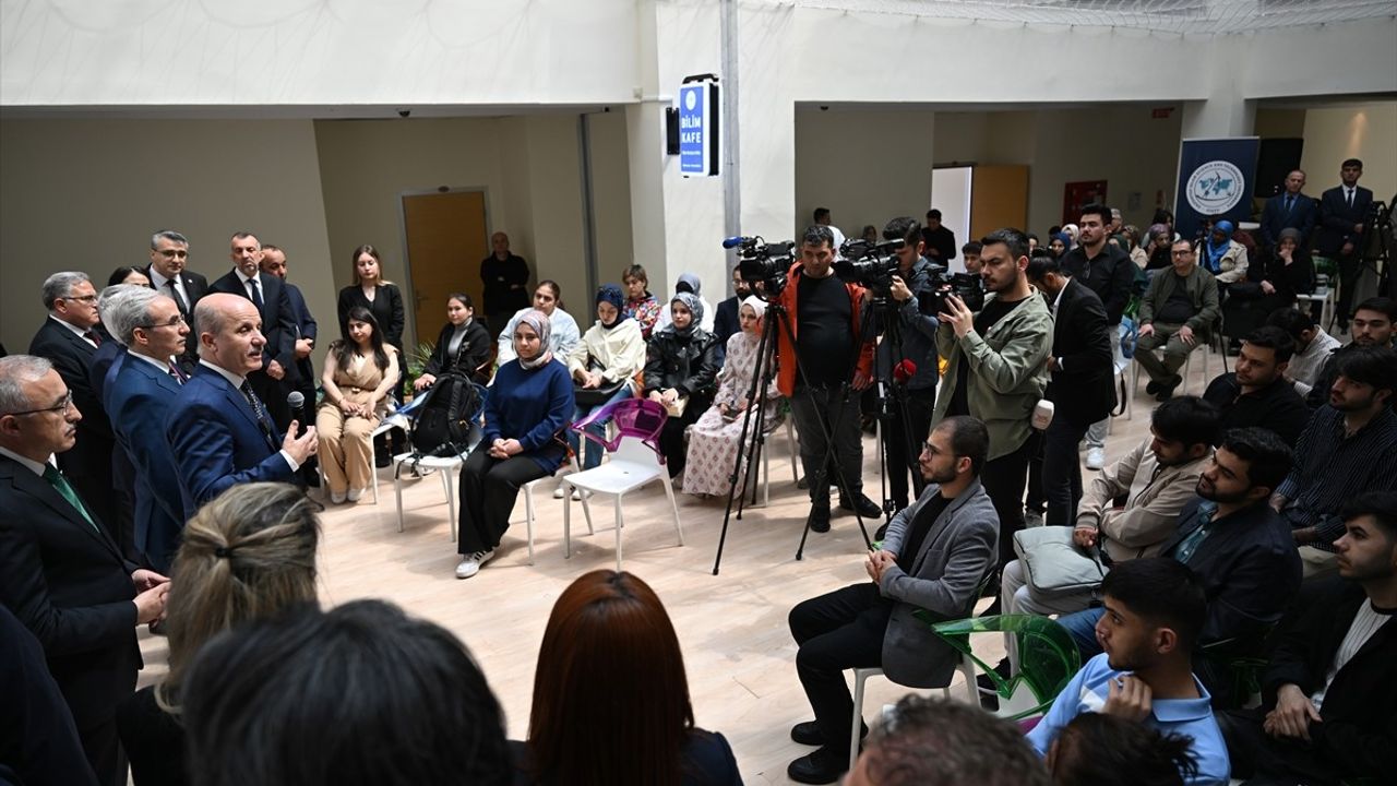 YÖK Başkanı Özvar'dan Gazze'deki İnsani Krizle İlgili Açıklamalar